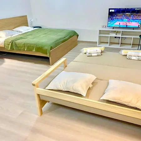 Adaro - Modern With Aircon Near O2 Arena Prague